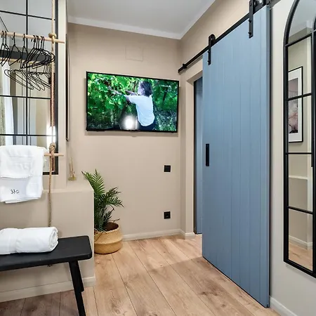 Апартаменти Tova Pearl - Cozy, Modern 2br Apt, Dt, Ultracentral, Chabad Across Street, 20 Min Walk To Old Town Бухарест