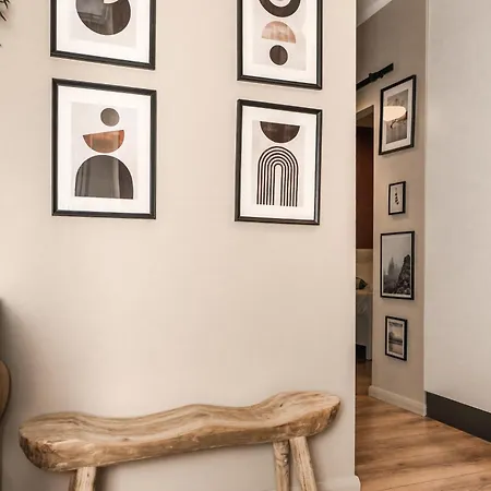 Tova Pearl - Cozy, Modern 2br Apt, Dt, Ultracentral, Chabad Across Street, 20 Min Walk To Old Town Апартаменти Бухарест