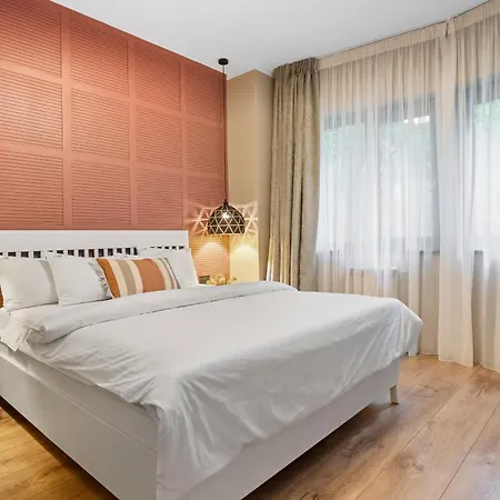 Tova Pearl - Cozy, Modern 2br Apt, Dt, Ultracentral, Chabad Across Street, 20 Min Walk To Old Town Апартаменти Бухарест