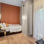 Tova Pearl - Cozy, Modern 2br Apt, Dt, Ultracentral, Chabad Across Street, 20 Min Walk To Old Town アパート ブカレスト