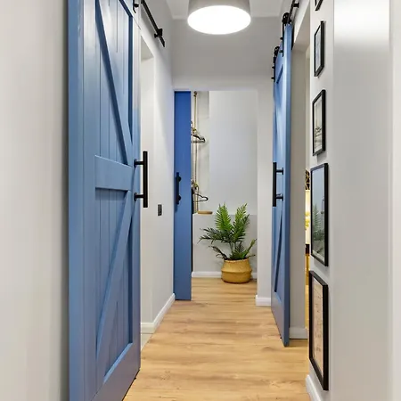 Apartment Tova Pearl - Cozy, Modern 2br Apt, Dt, Ultracentral, Chabad Across Street, 20 Min Walk To Old Town