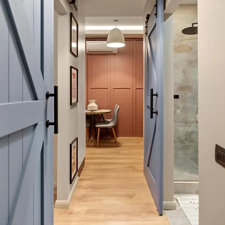 Tova Pearl - Cozy, Modern 2br Apt, Dt, Ultracentral, Chabad Across Street, 20 Min Walk To Old Town Bucarest