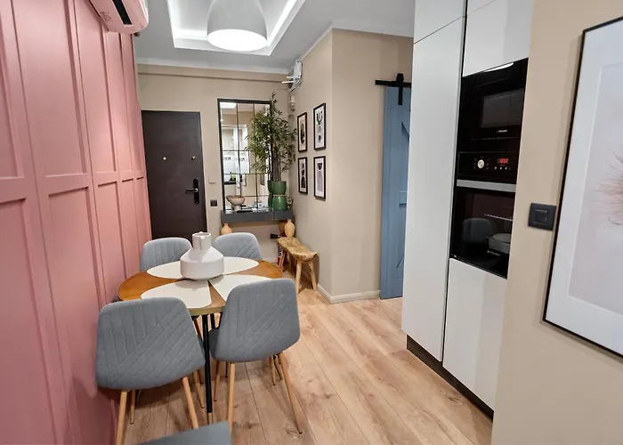 Apartament Tova Pearl - Cozy, Modern 2br Apt, Dt, Ultracentral, Chabad Across Street, 20 Min Walk To Old Town *